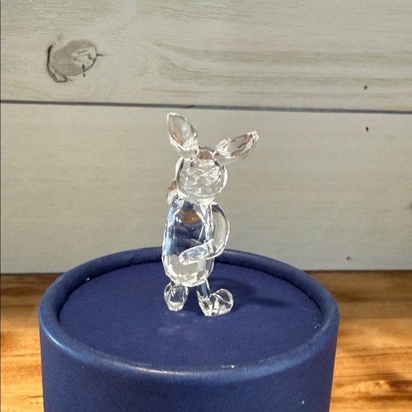 Retired Swarovski Disney Piglet Figurine - Picture 5 of 10
